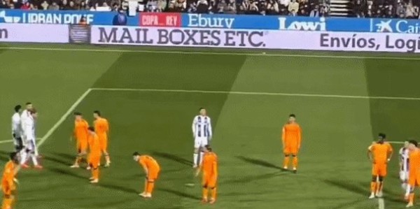 开云平台-皇马惊险晋级，莫德里奇为何训斥维尼修斯？