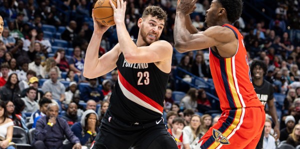 你被圈粉了吗？开拓者造自研版内外双核 杨瀚森跟俩大哥好好练吧