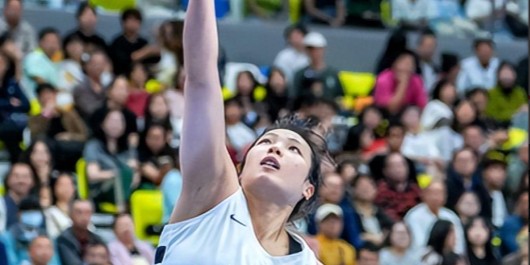 开云赛事-WCBA杯赛曝出大冷门，头号热门输球垫底，四川女篮登顶积分榜