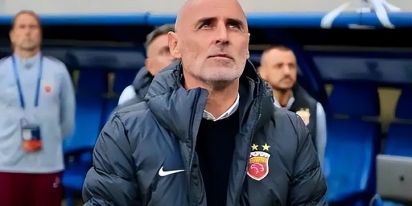 开云平台-上港无缘超级杯冠军并不是坏事！未来解决两个问题，中超还能争冠|上海海港|上港队|穆斯卡特|足协杯|北京国安_新浪体育_新浪新闻