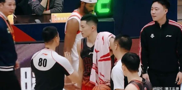 开云官网-CBA山东险胜藏大问题！外援对比太扎心，邱彪这回又看走眼了？