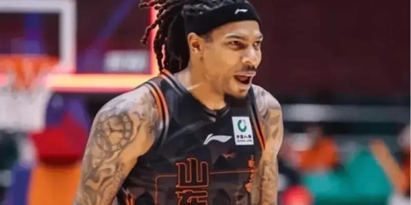 开云官网-CBA山东险胜藏大问题！外援对比太扎心，邱彪这回又看走眼了？