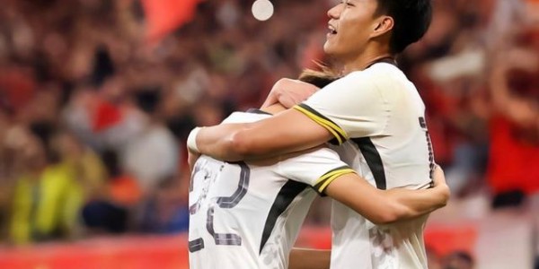 邵佳一今晚最大发现：20岁留洋回国前锋1个月打进3球太惊艳|中超|杜月徵|西协甲|国足|青岛西海岸_新浪体育_新浪新闻