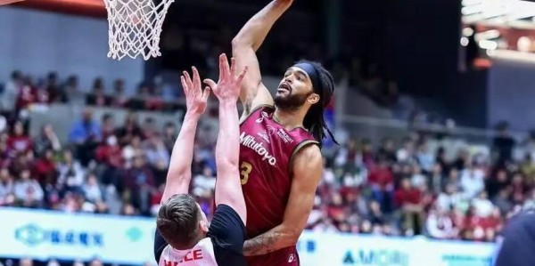 山东男篮挑战卫冕冠军，可有破敌之策？新外援首秀还要推迟